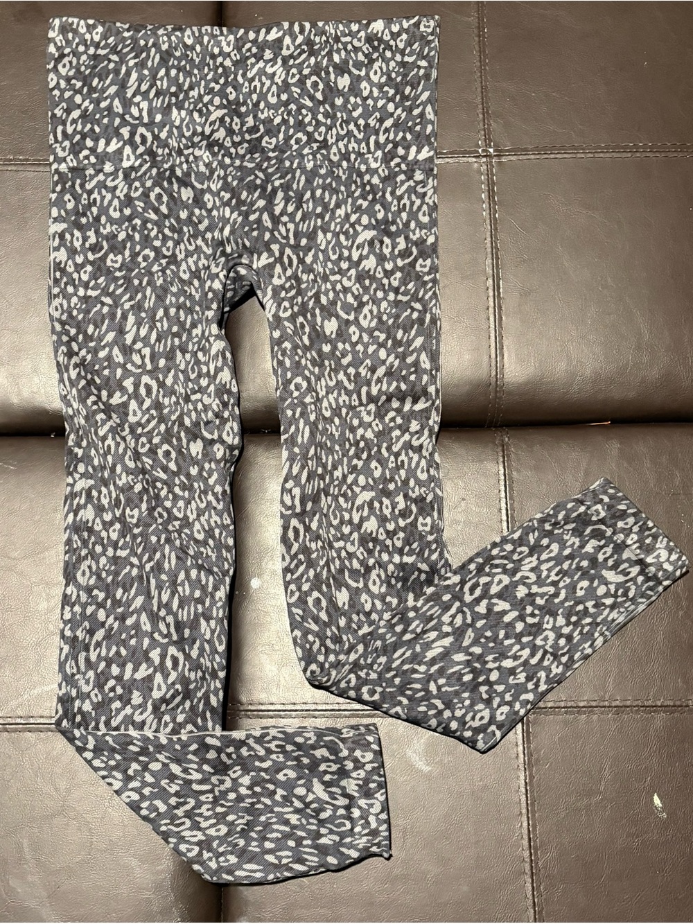 SPANX Look At Me Now Seamless Leggings Leopard Print Tummy Control